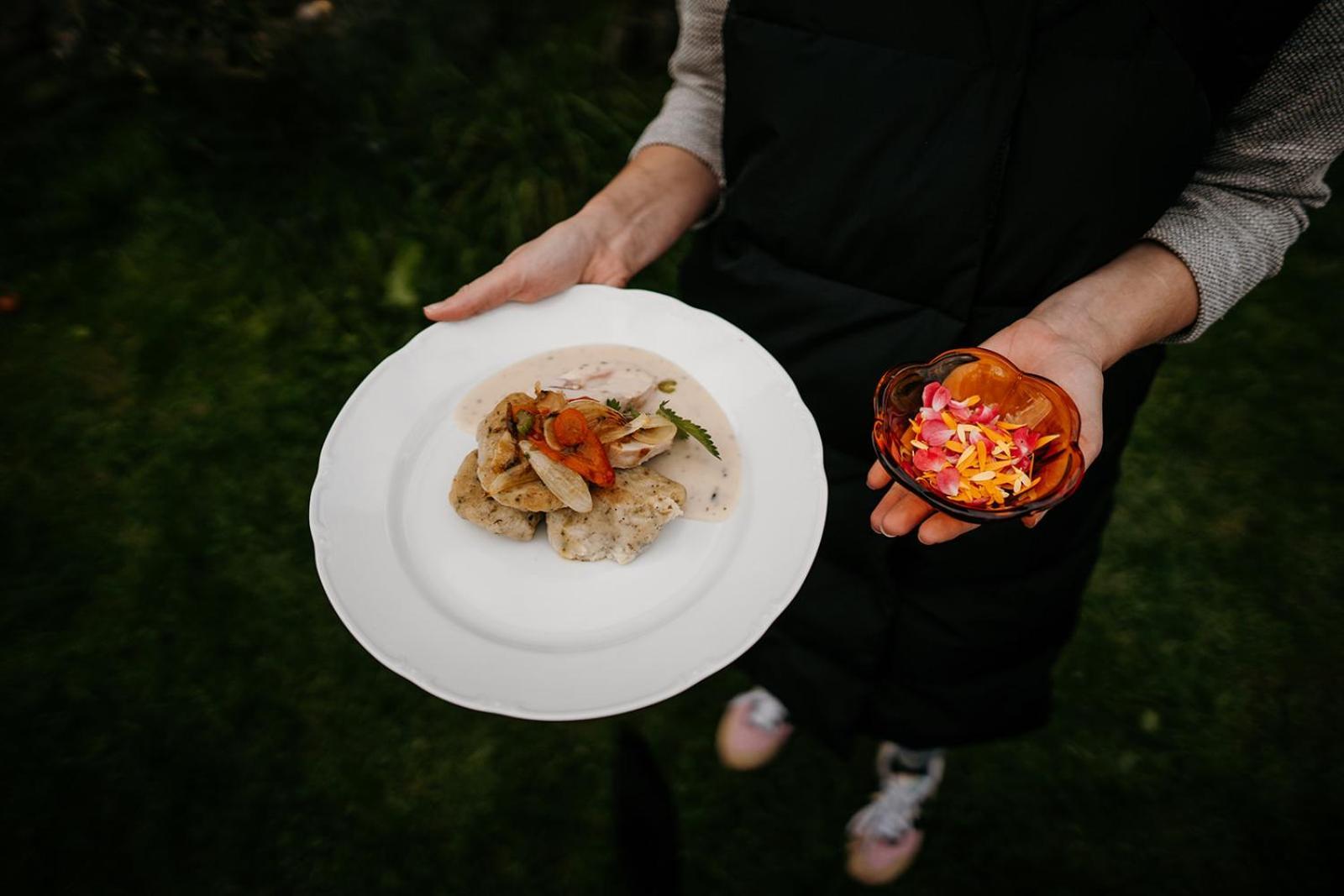 Hotel Restaurant A Penzion Na Cechach Korouhev Zewnętrze zdjęcie